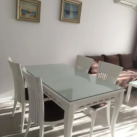 Appartement луксозни под наем в комплекс от затворен тип в м-ст каваците в созопол