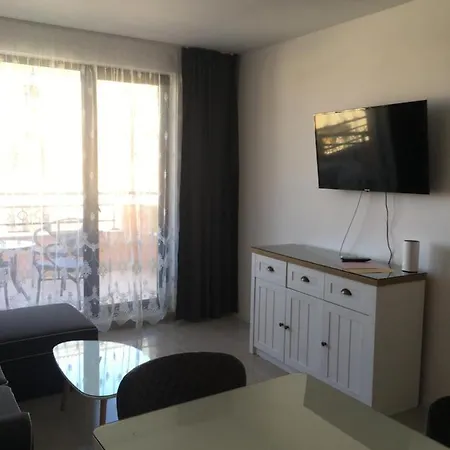 луксозни под наем в комплекс от затворен тип в м-ст каваците в созопол Apartment