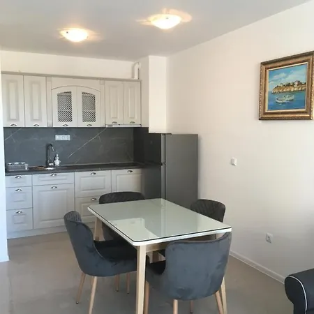 луксозни под наем в комплекс от затворен тип в м-ст каваците в созопол