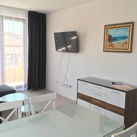 луксозни под наем в комплекс от затворен тип в м-ст каваците в созопол Apartment